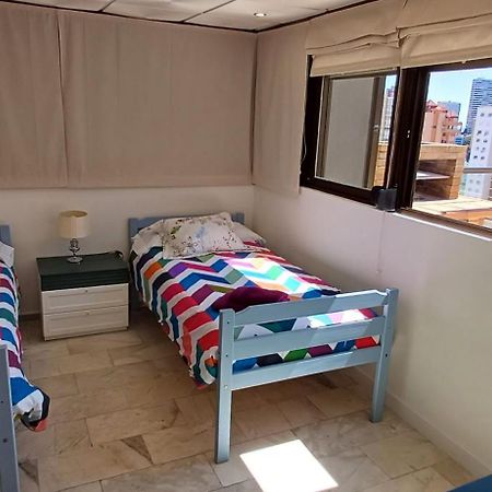 Atico Con Gran Terraza Apartment Бенидорм Екстериор снимка