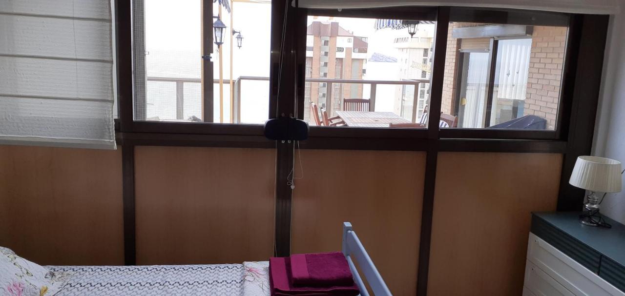 Atico Con Gran Terraza Apartment Бенидорм Екстериор снимка