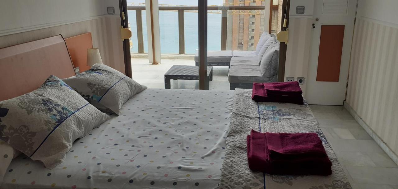 Atico Con Gran Terraza Apartment Бенидорм Екстериор снимка